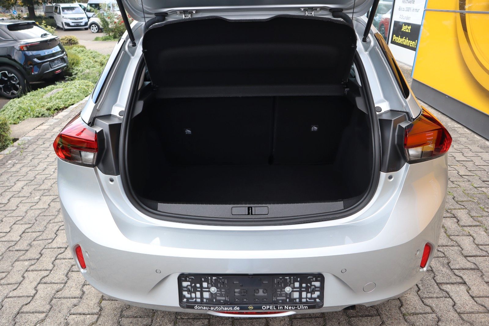 Opel Corsa 1.2T AT8 Edition, Navi, 180° Kamera imagem 3