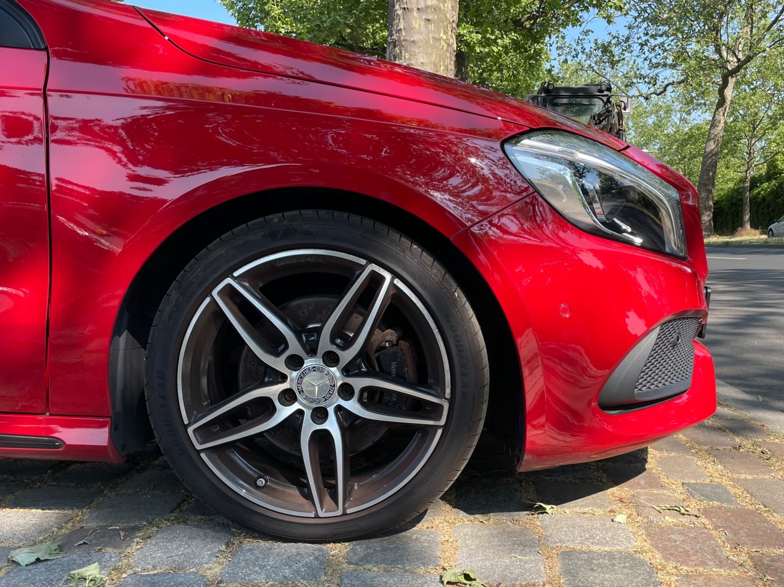 Fahrzeugabbildung Mercedes-Benz A 220d AMG*Totwinkel*Panorama*Kamera*Tempomat*