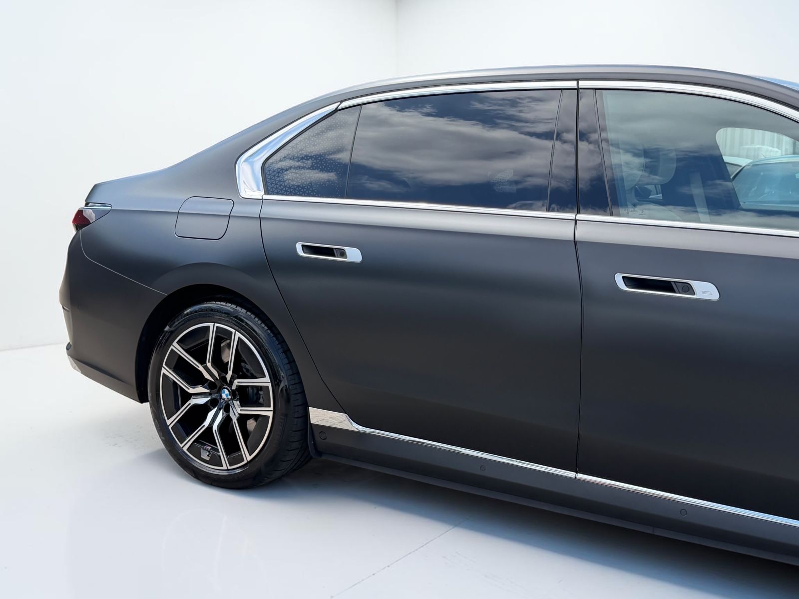 BMW 750E xDrive Design Pure Excellence*PANO*VOLLVOLL foto 7