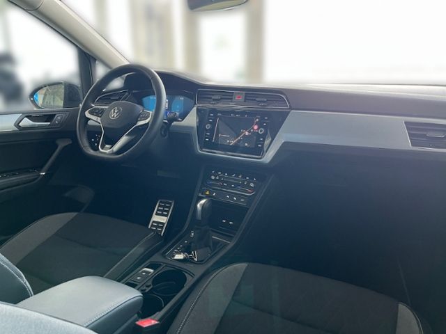 Fahrzeugabbildung Volkswagen Touran 1.5 TSI DSG GOAL LED AHK NAV 7-SITZE