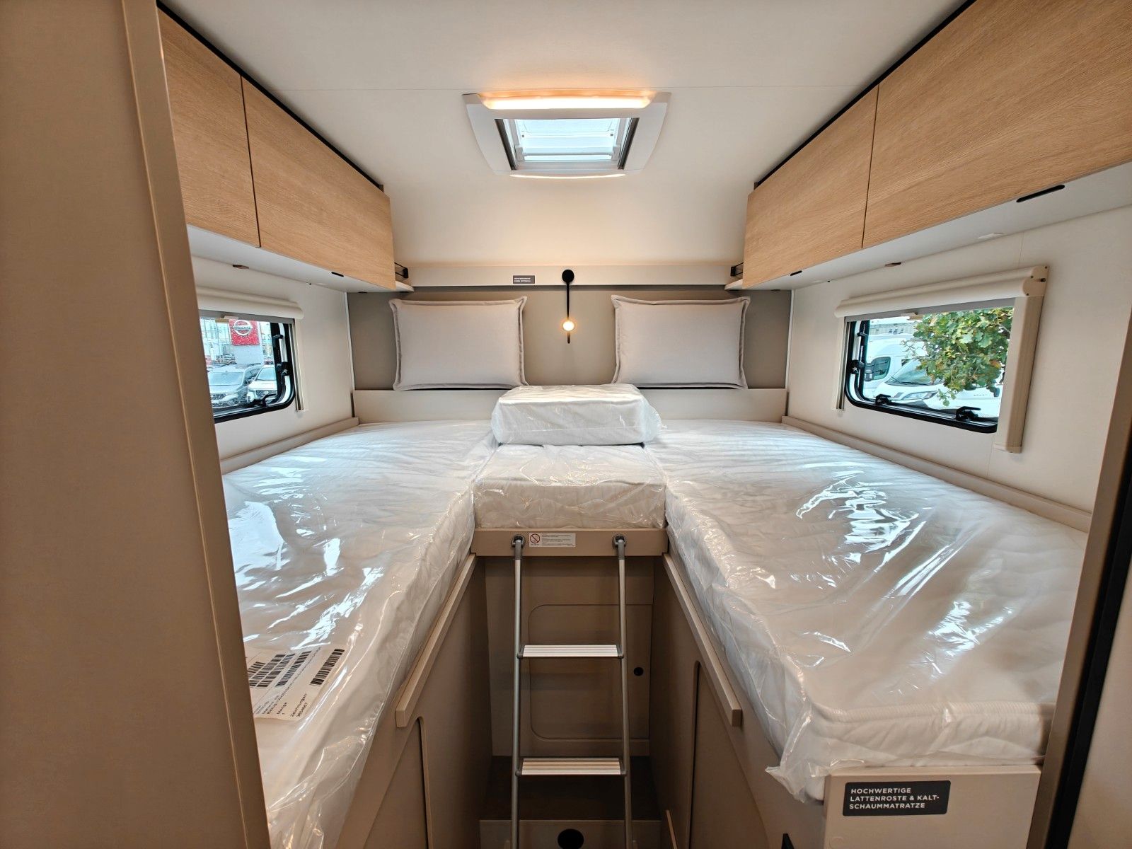 Fahrzeugabbildung LMC Tracer 690 EL - Chassis Design, 140PS, MJ2026! -