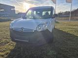 Opel Combo Rollstuhlumbau - Opel Combo aus 2016