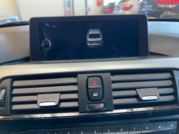 BMW 318D Lim.*NAVI*LED*PDC*SZH*APPLE-CARPLAY*