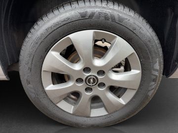 Fotografie 15 des Opel Combo Life GS "XL" 1.5D AT Navi Kamera 7-Sitzer