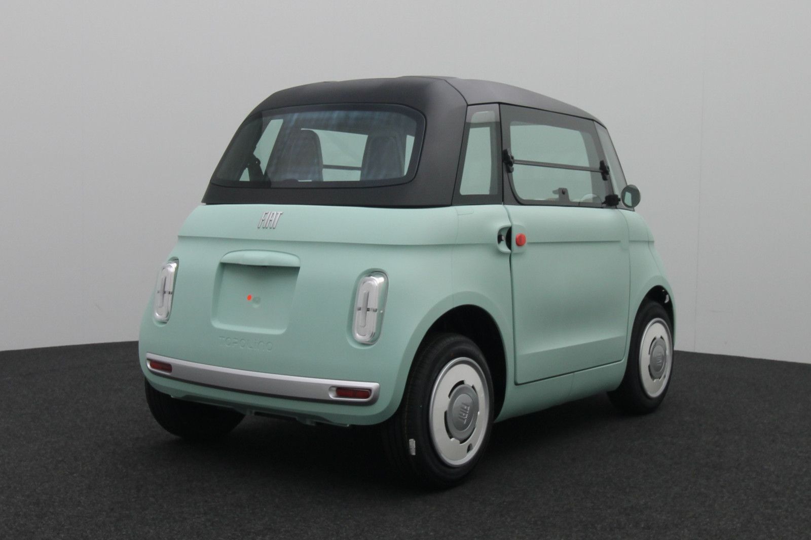 Fahrzeugabbildung Fiat Topolino *FAHREN AB 15* 7 kWh