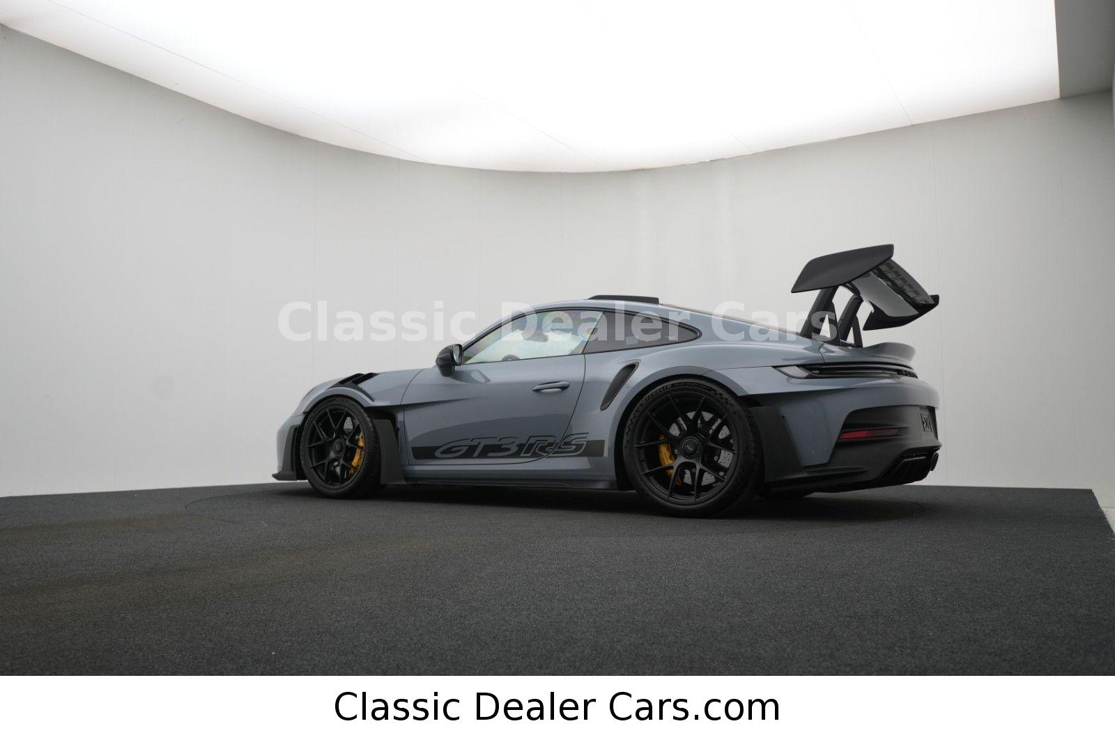 Porsche 992 GT3 RS Weissach