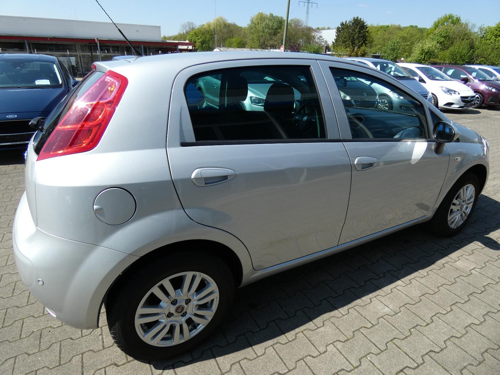 Fiat Punto *2HAND*PDC*KLIMA*ALU*5-TÜR-TÜV 3/28