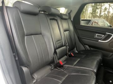 Land-Rover Discovery Sport - 11