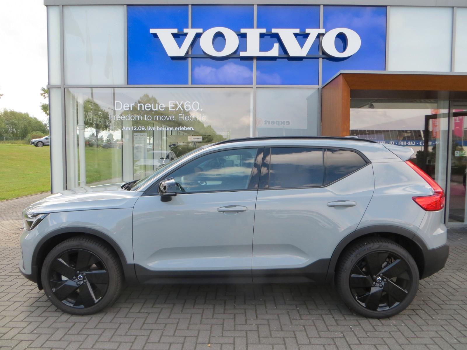 Volvo XC40 B4 Plus Black Edition DCT