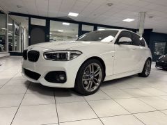 BMW 120 1er - 120i M Sport 2.HAND/LED/NAVI/SHZ/ALCAN
