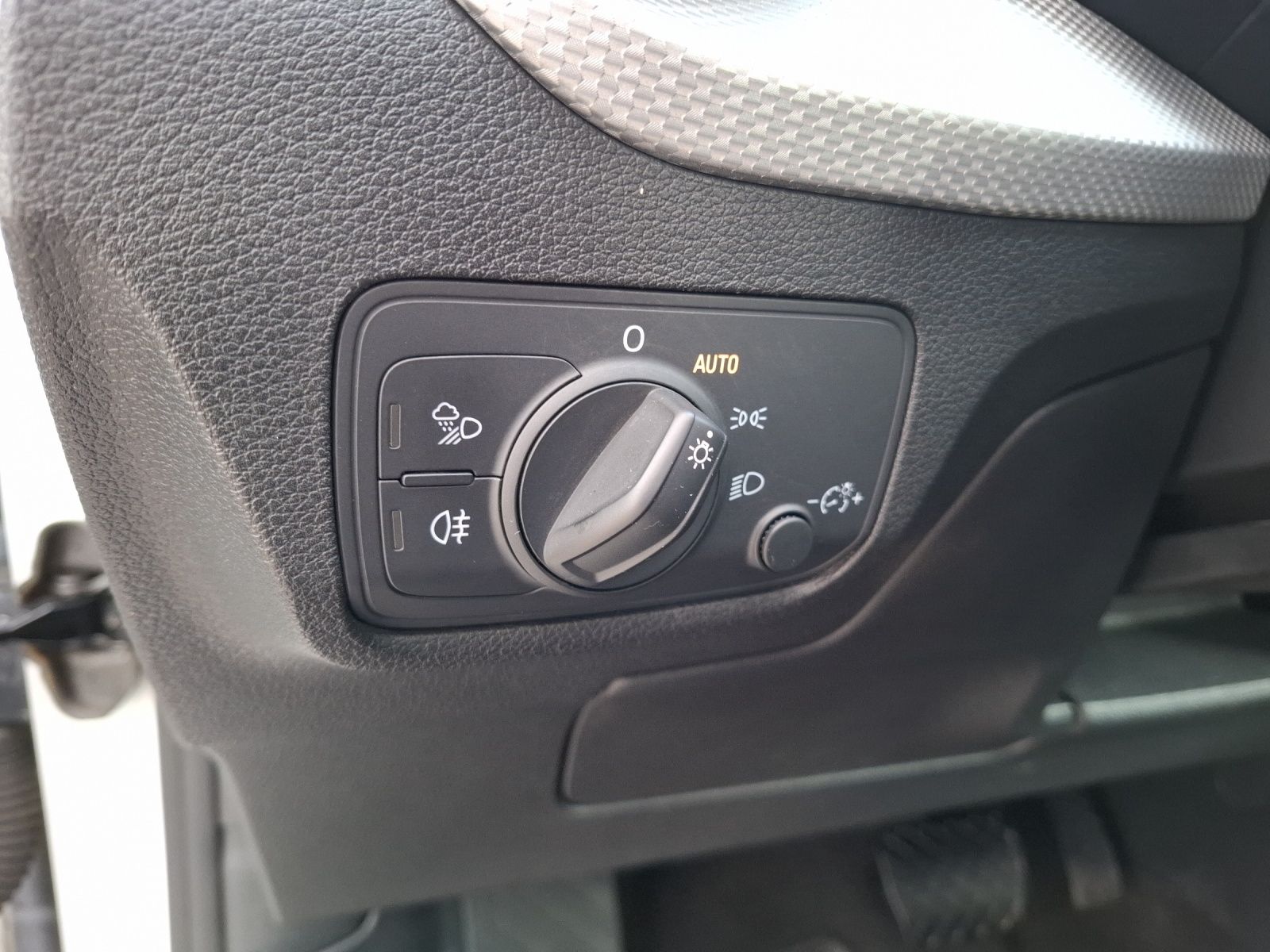 Fahrzeugabbildung Audi Q2 TSI ultra S-tronic LED Navi GRA SH LM