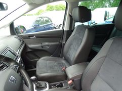Fahrzeugabbildung Seat Alhambra Style Plus Standheizung Kamera Spur