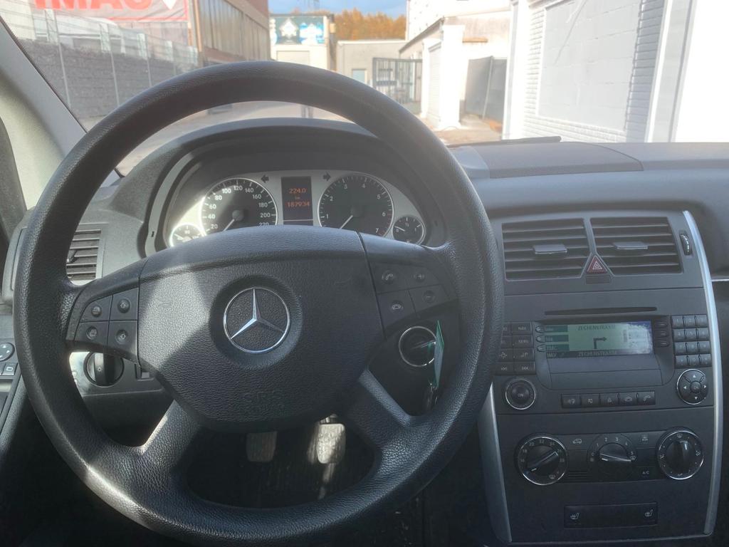 Mercedes-Benz B 170