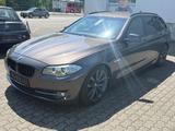 BMW 530D Touring xDrive Leder Automatik AHK Navi - BMW 530 Gebrauchtwagen in Saarbrücken