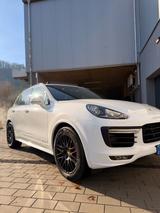 Porsche Cayenne GTS Approved / Chrono / Sport Designe 