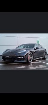 Porsche Panamera GTS - Porsche Panamera in Stuttgart