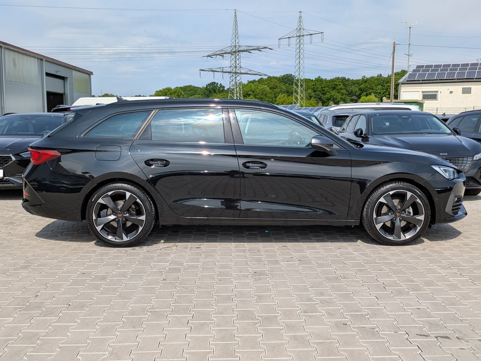 Fahrzeugabbildung CUPRA Leon 1.5 eTSI DSG MATRIX-LED*ACC*APP*KAMERA*18"