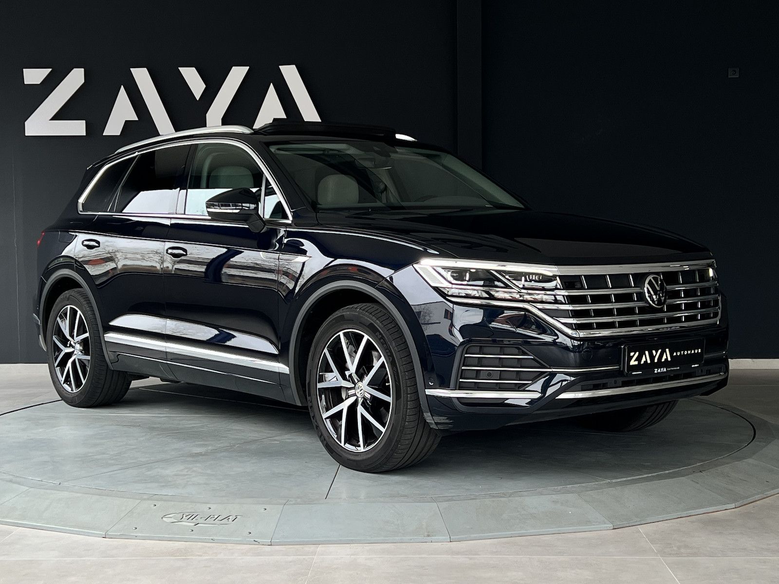 VW Touareg 3.0 TDI Elegance 4M*PANO*LUFT*STAND-HZG*