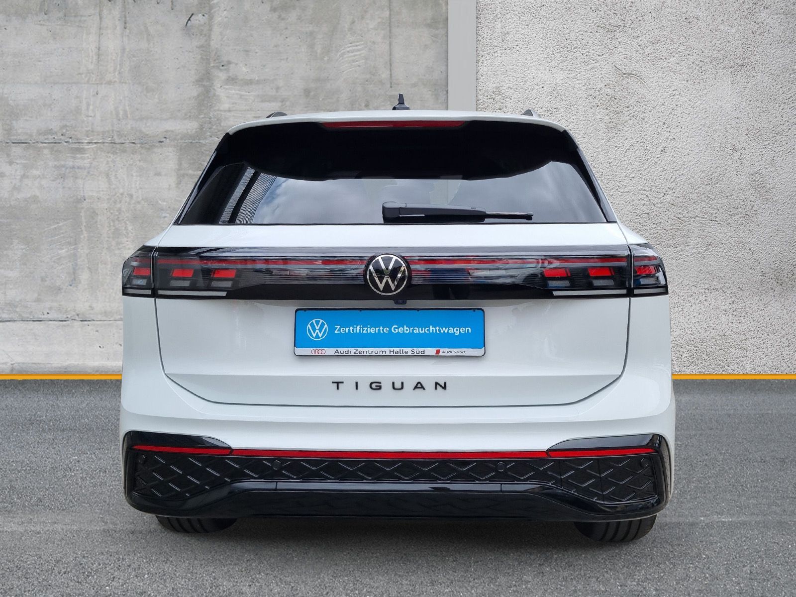 Volkswagen Tiguan 2.0 TDI 4M R-Line Black Style MATRIX PANO foto 4