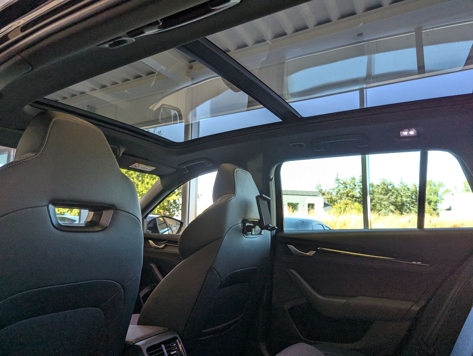 Fahrzeugabbildung SKODA Octavia 2.0 TDI Sportline Canton Matrix Pano 5J