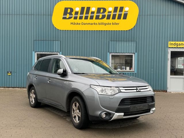 Mitsubishi Outlander 2,2 DI-I  Instyle 4WD Aut. 150 PS 7Sit