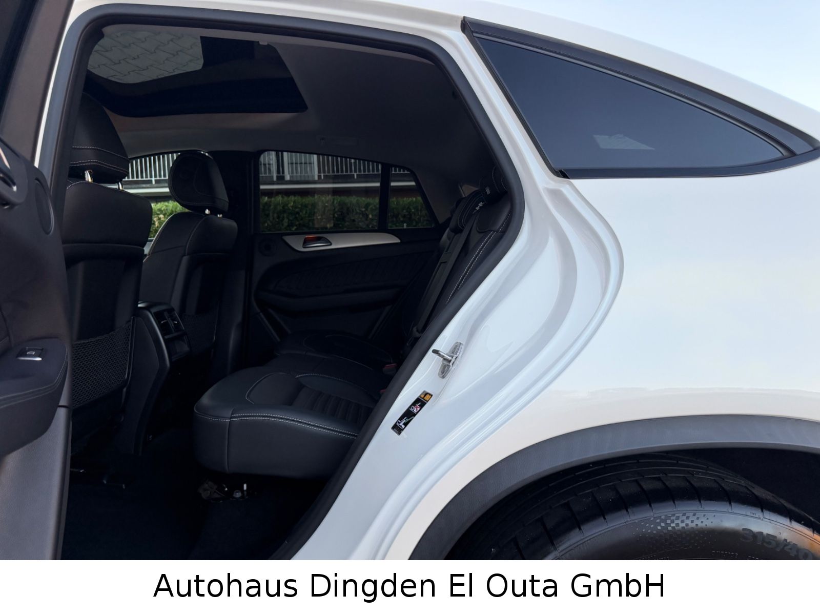 Mercedes-Benz GLE 350d Coupe 4Matic AMG Line foto 14