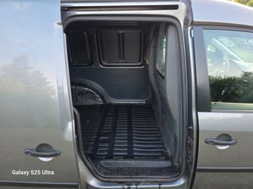 Volkswagen Caddy - 12