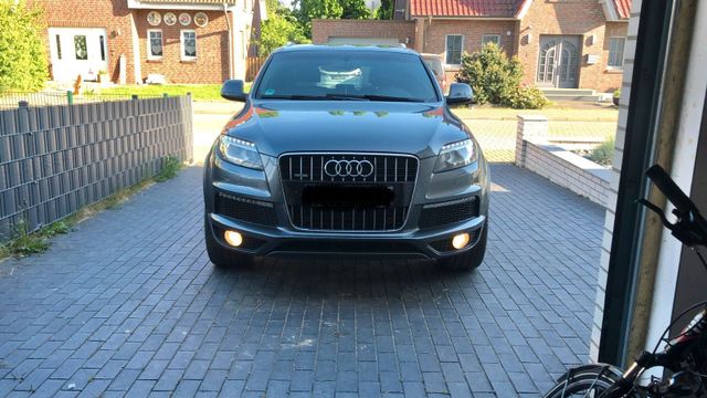 Audi Q7  S-Line Vollausstattung