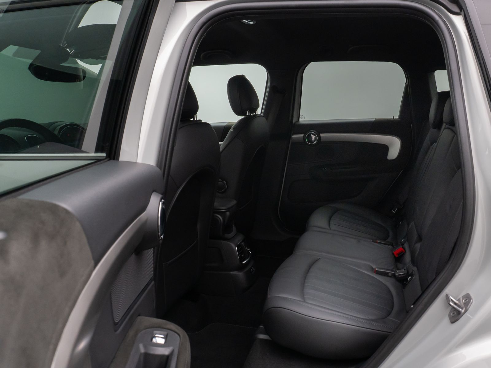Fahrzeugabbildung MINI Cooper SD Countryman ALL4 HUD DAB Kamera 19Zoll