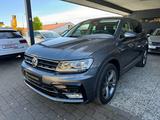 Volkswagen Tiguan Highline R-Line 4Motion *Vir.Tacho/Alcant - Volkswagen Tiguan in Lübeck