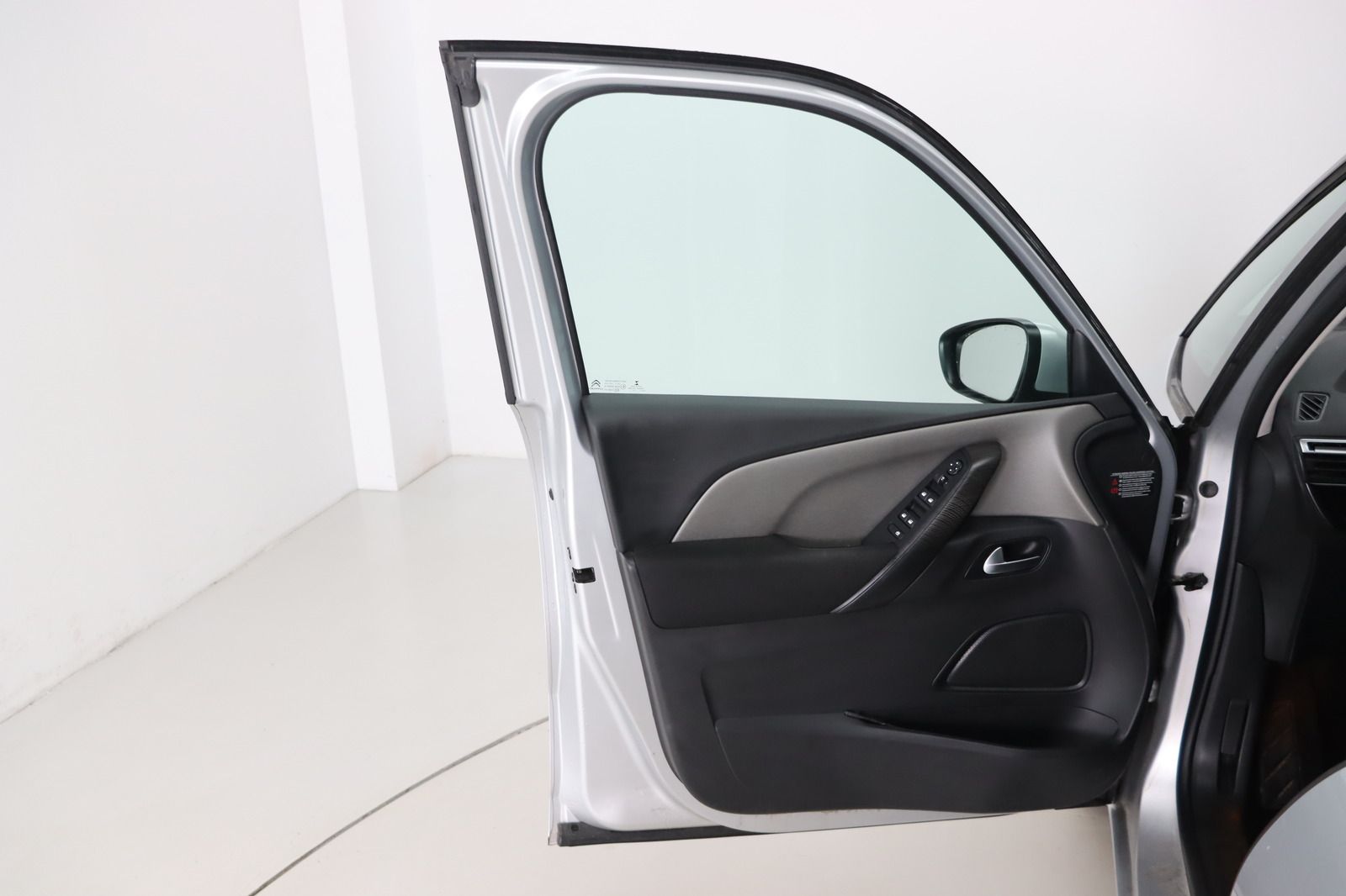 Fahrzeugabbildung Citroën Grand C4 Picasso 7-Sitzer * RFK * Navi * AHK