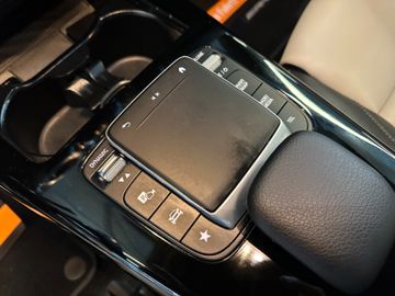 Mercedes-Benz A 250 A Limousine *AMG-LINE*NAVI*LED*KAM*