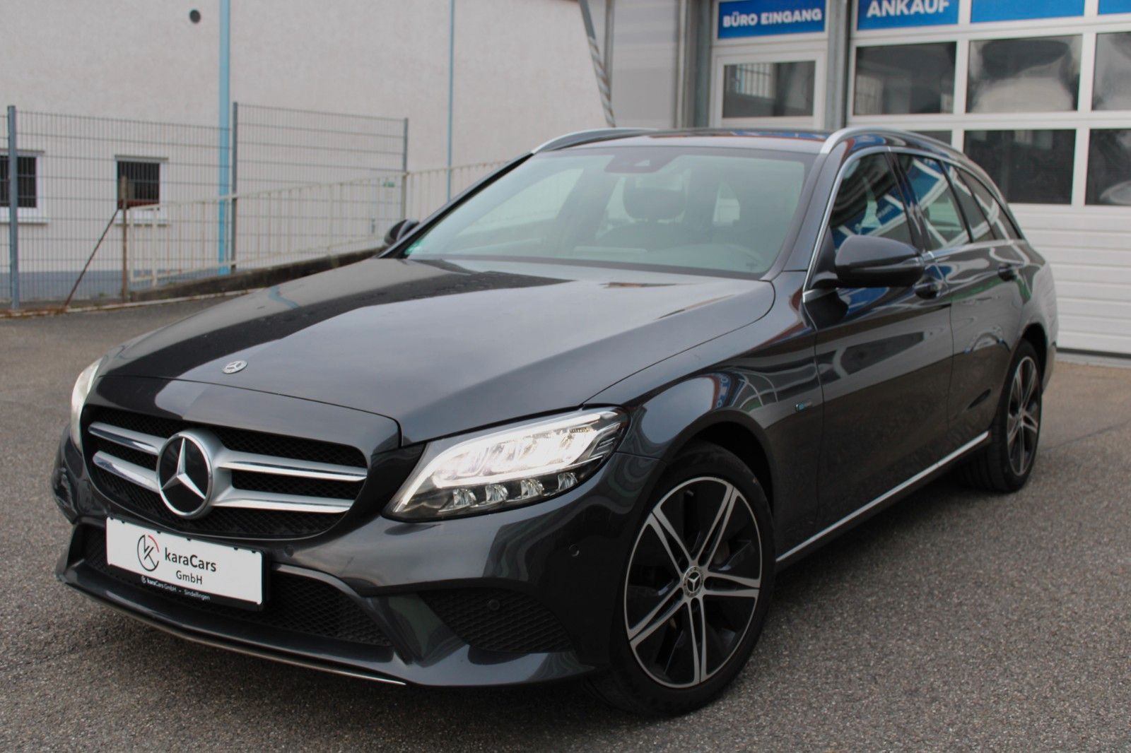 MERCEDES-BENZ C 300 de Widescreen/Distronic/Burmester/LED/18