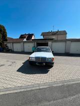 Mercedes-Benz Mercedes 190 E Mit H - Mercedes-Benz 190 aus 1986: 190e
