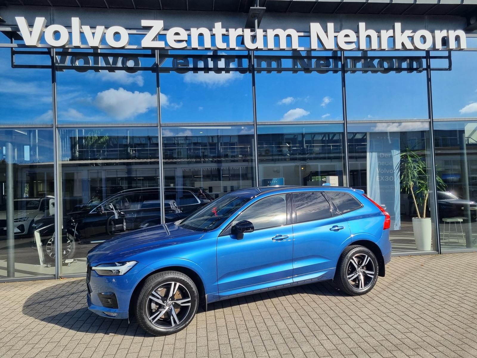 Fahrzeugabbildung Volvo XC60 B4 D R-Design