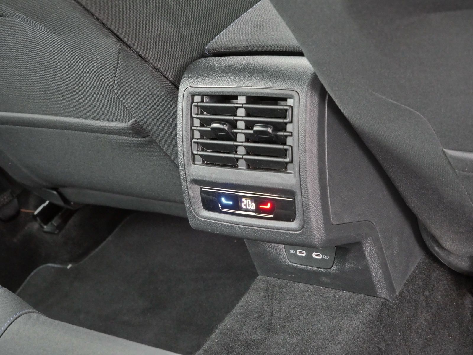 Volkswagen Golf - Bild 18