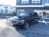 Volkswagen Touareg Basis 4Motion, * TÜV NEU* - Volkswagen Gebrauchtwagen in Magdeburg