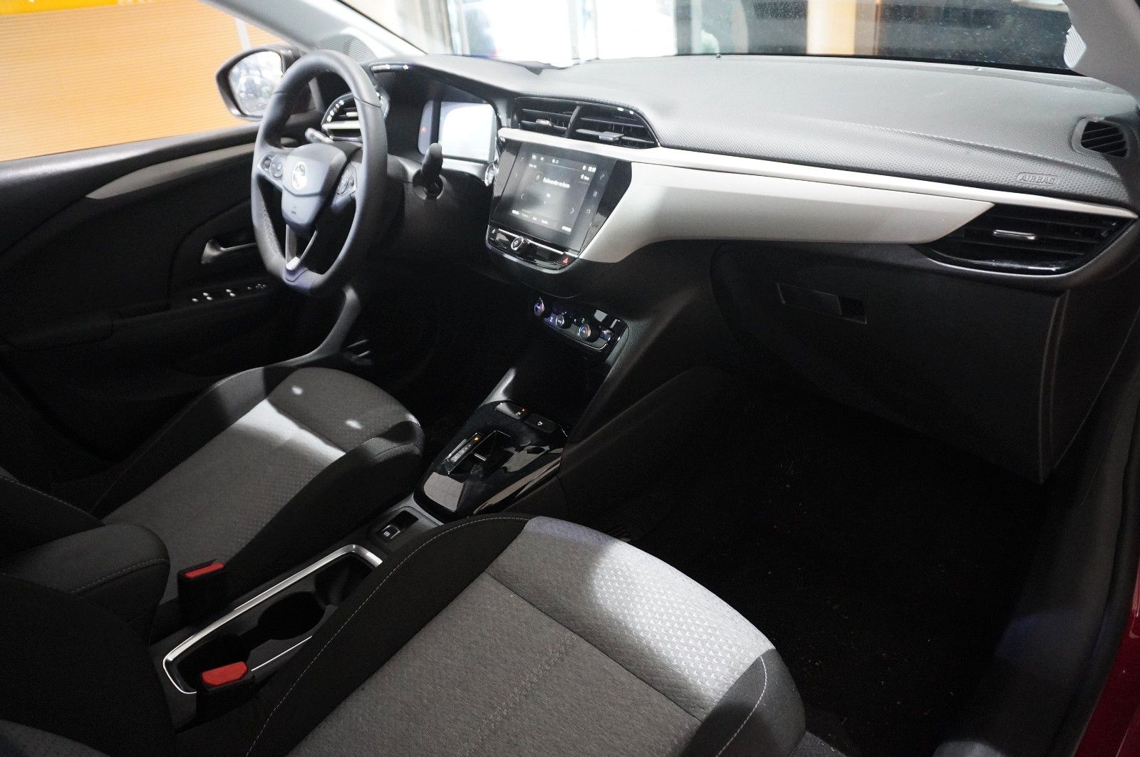 Fahrzeugabbildung Opel Corsa-e F FACELIFT 3-PHASIG NAVI/LED/SHZ/11KW
