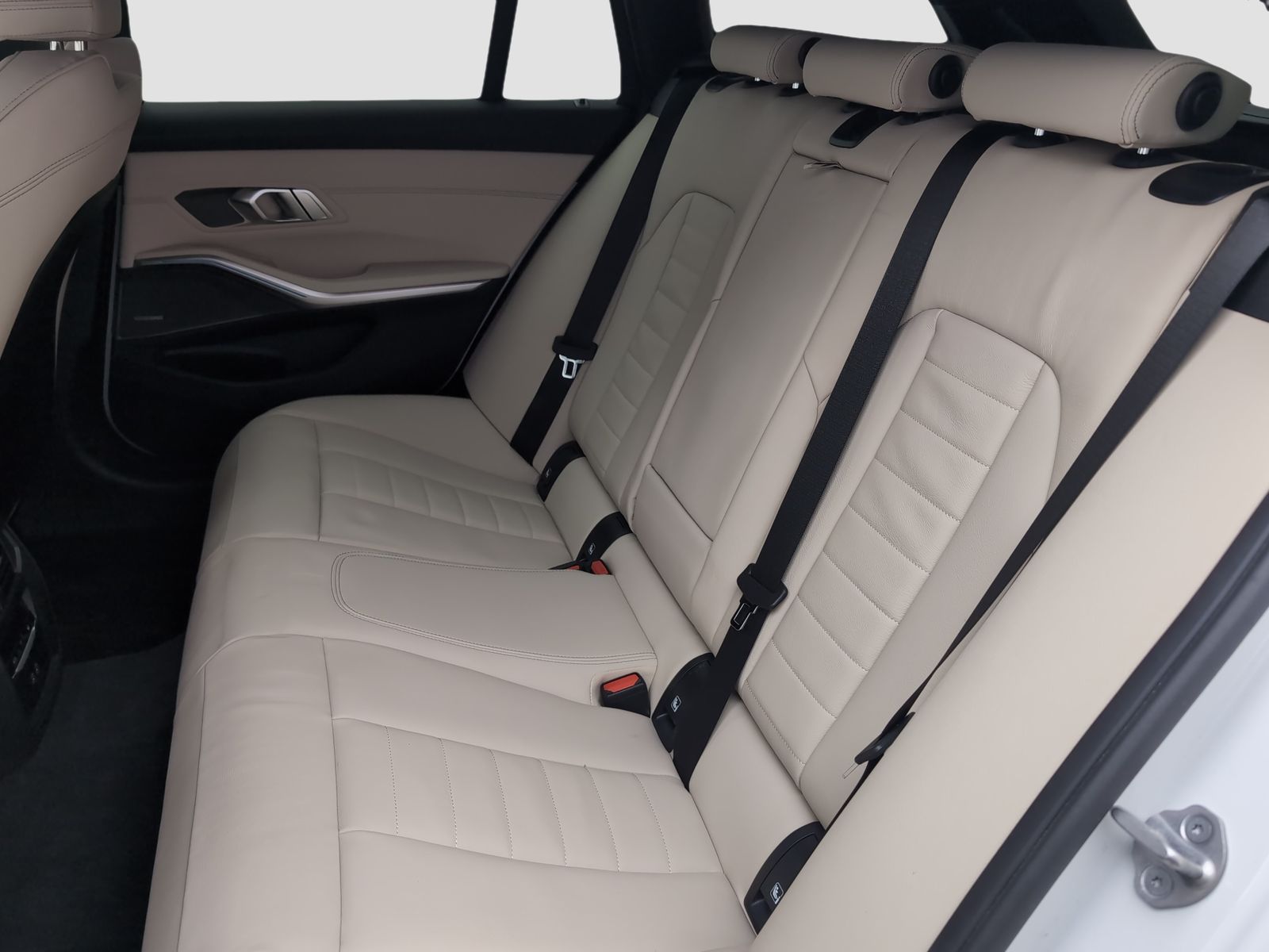 BMW 330 - Bild 9