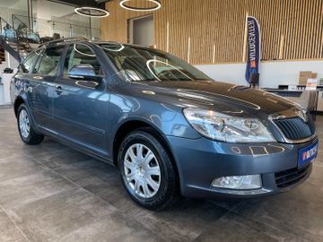 Skoda Octavia Combi Ambiente *AHK*SZHZ*TEMPOMAT*AUTO.*