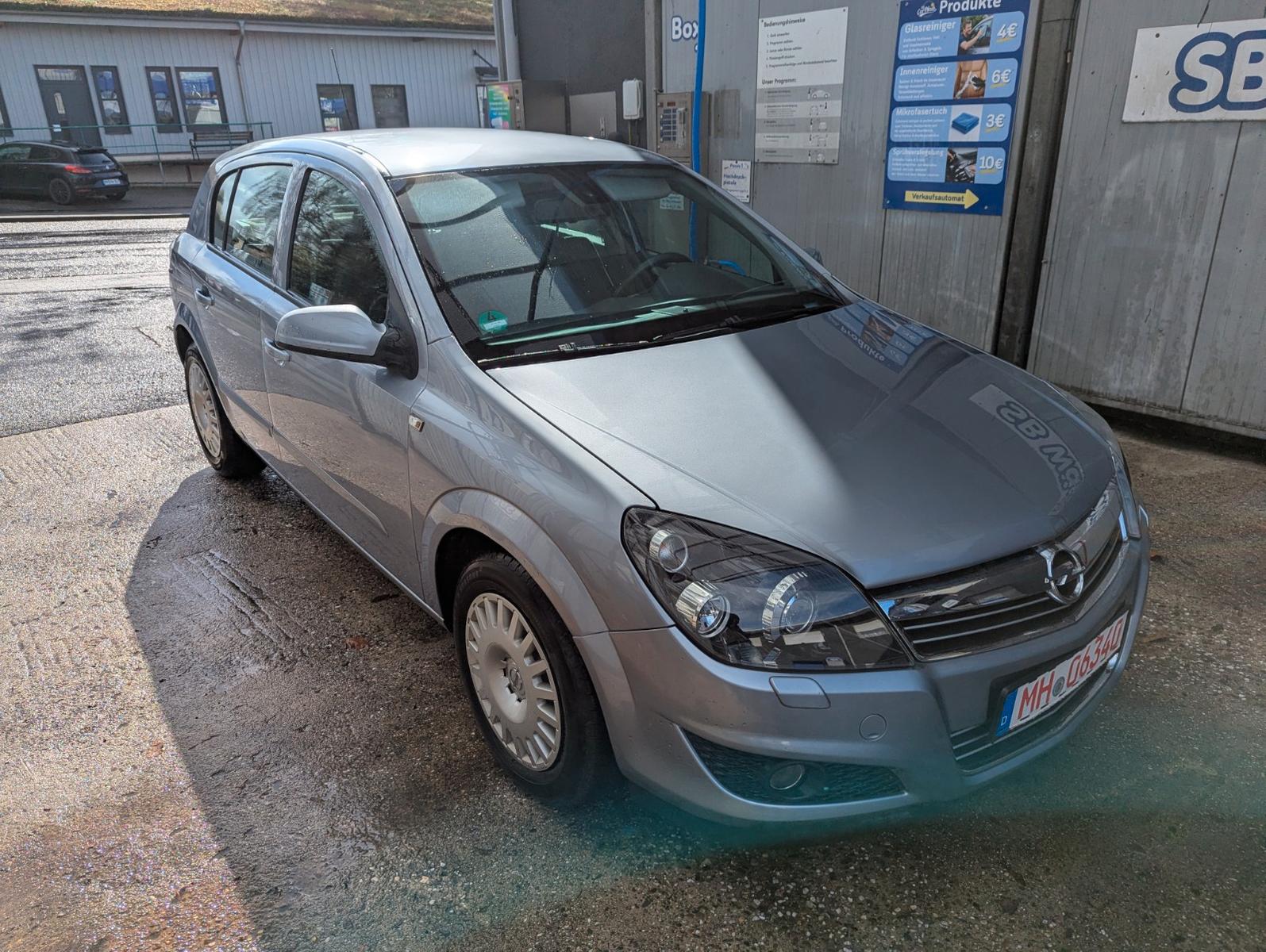 Opel Astra H 1,6 Innovation sehr gepflegt PDC Klimaau