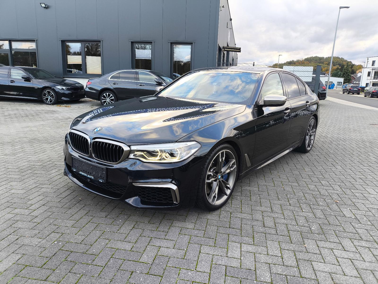 BMW M550i xDrive,LEDER,KLIMA,SITZHEIZUNG