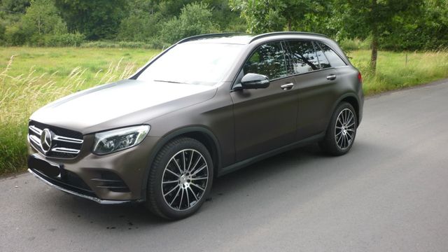 MERCEDES-BENZ GLC 250 4MATIC AMG Line Automatik 
