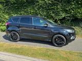 Ford Kuga ST-Line *sehr gepflegt* 19 Zoll* - Ford Kuga: Schwarz