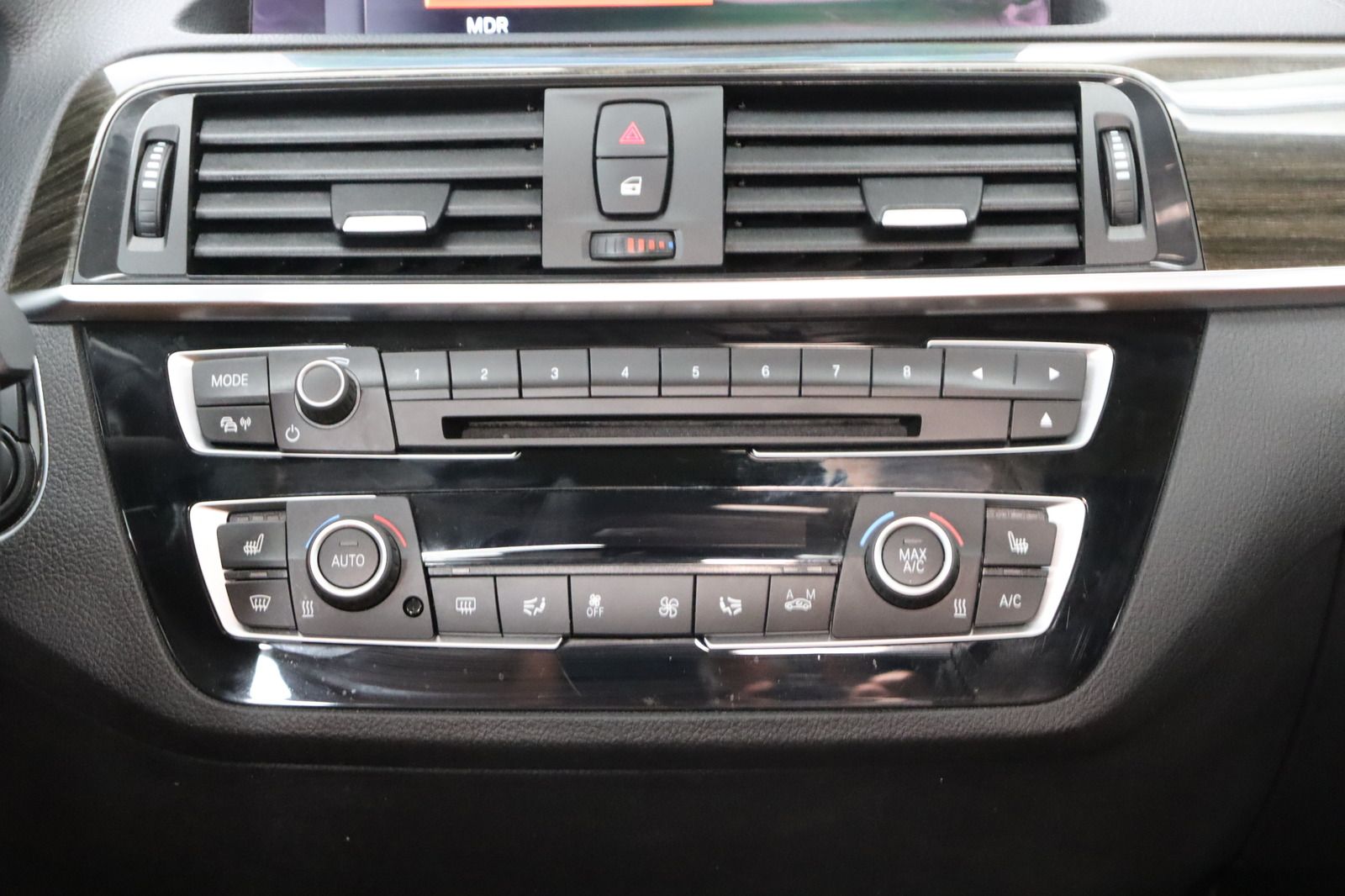 Fahrzeugabbildung BMW 120 xd * LED * Navi * Memory * 1. Hand * M-Paket