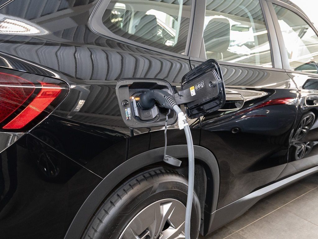 BMW iX1 - Bild 3