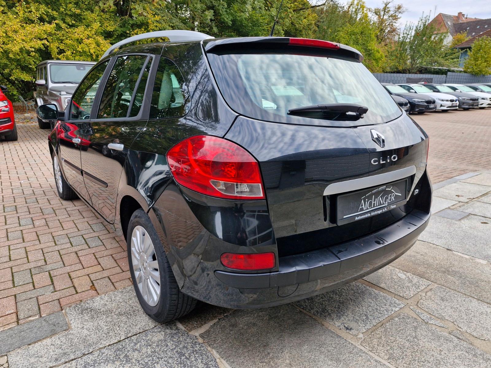 Renault Clio 2011 — photo 7