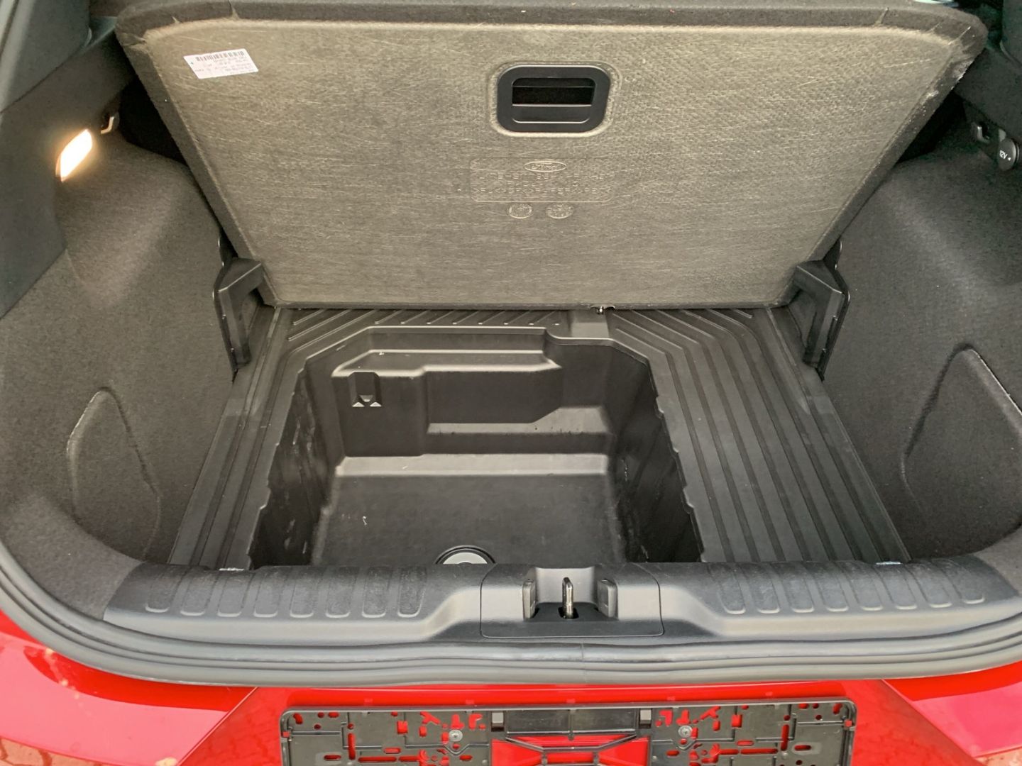 Fahrzeugabbildung Ford Puma ST-Line Automatk, Ganzjahresreifen, Rückfah