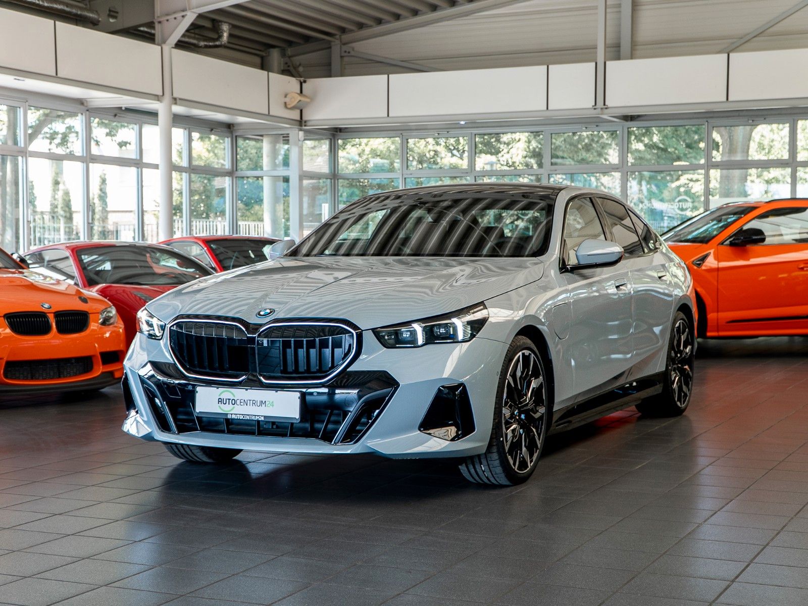 BMW 550e xDrive M Sport imagem 2