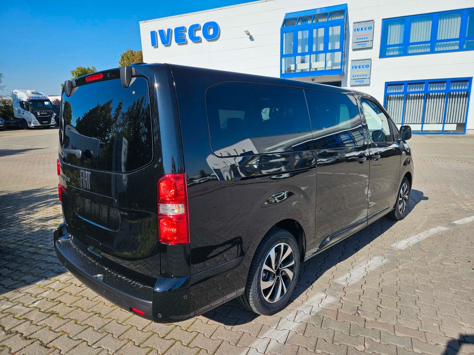 Fahrzeugabbildung Fiat Ulysse 180 BlueHDi L3 Top